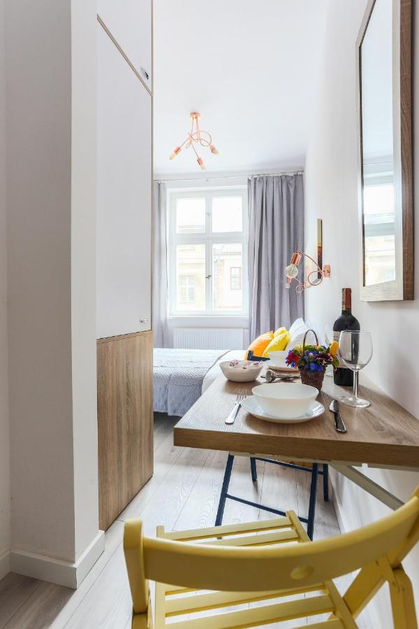 Simply Modern Apartment Торунь Экстерьер фото